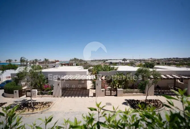 3-bedroom chalet 170 m² for sale in Almaza Bay