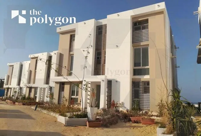 4-bedroom twin house 275 m² for sale in Marsa Baghush