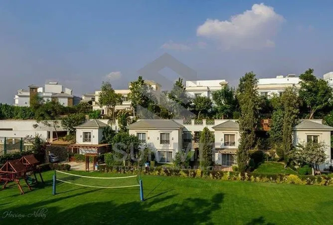4-bedroom ivilla 305 m² for sale in Mountain View Hyde Park