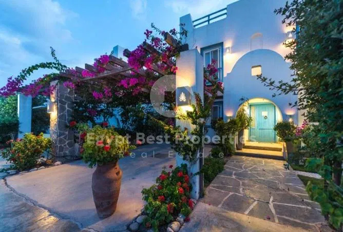 3-bedroom twin house 154 m² for sale in Mountain View