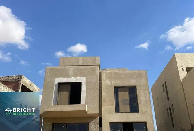 فيلا 4 غرف 390 م² للبيع في ستيت، Stei8ht