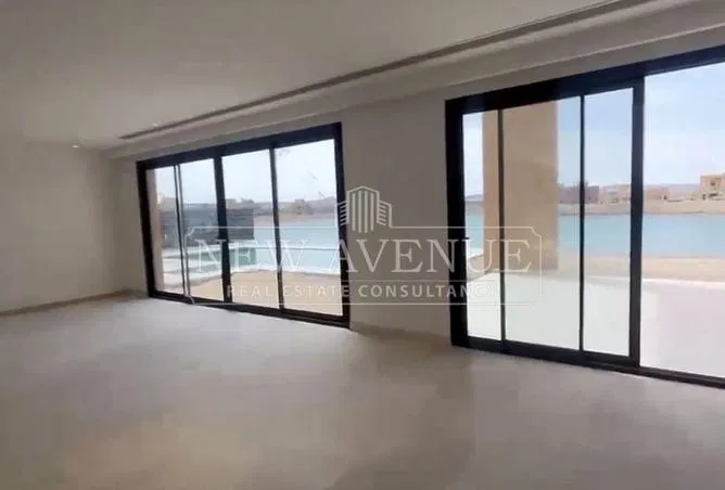 3-bedroom villa 235 m² for sale in North Bay