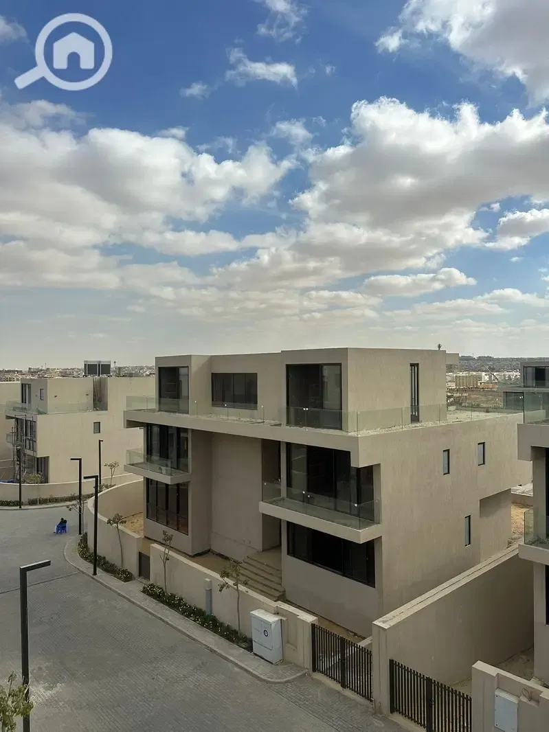 6 Master Bedrooms Ready to Move Twin House with Pool for Sale in Lake View Boutique New Cairo