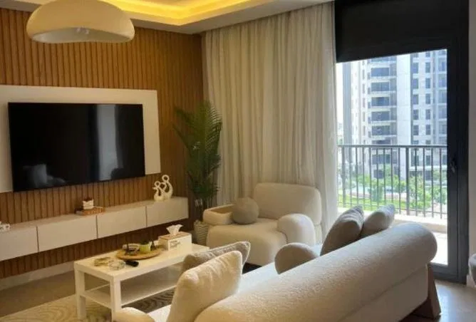 شقة غرفتين 129 م² للبيع في Park Side Residence