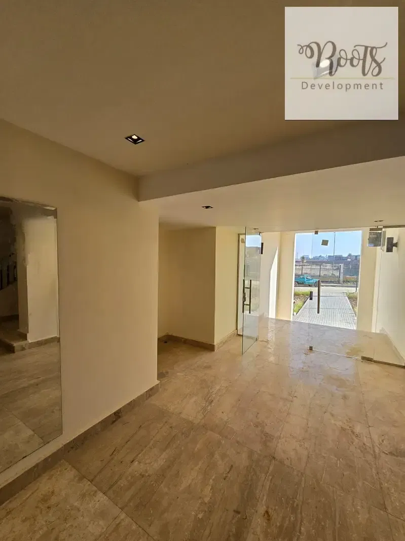 For sale, a fully finished penthouse in a prime location in Bliss Gate Compound - Sheikh Zayed