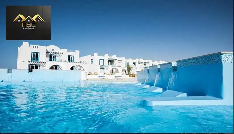 Lowest-priced ground-floor chalet with a garden at Mountain View Ras El Hekma – Price: 5,300,000 – Swimming pool view – Area: 92m² + 70m² garden – Sup