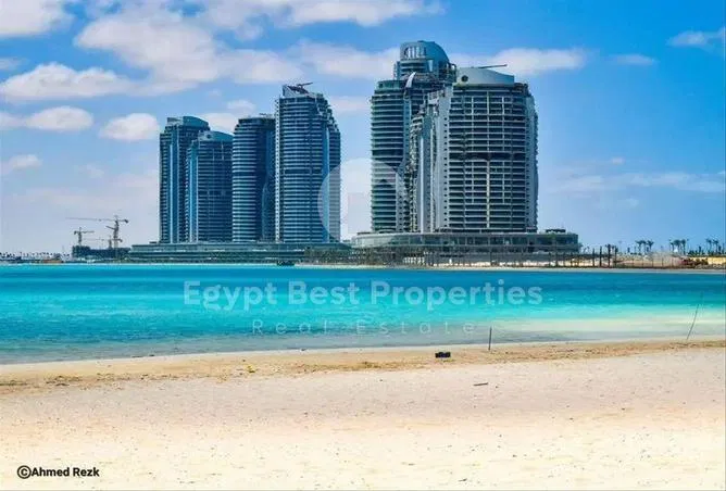 3-bedroom apartment 143 m² for sale in Latin District