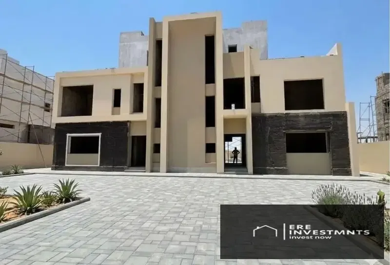 Twin House Villa 4BD with 377m land area Delivery 2027 with DP and installments for sale in Saada New Cairo By Horizon