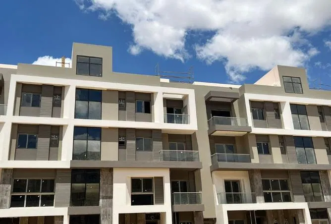 3-bedroom apartment 147 m² for sale in Village West