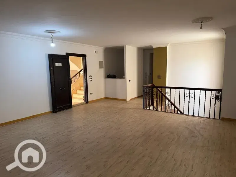 For sale duplex in the First Neighborhood – New Cairo, near North and South 90 Street, and just minutes from the American University (AUC) and Cairo Festival City, with easy access to the ring road and the Suez Road.