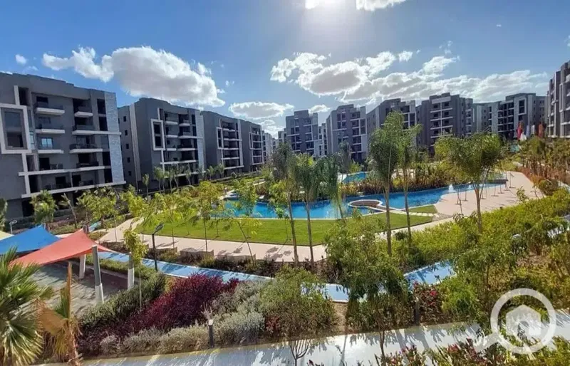Ready to move 3-bedroom apartment for sale in Sun Capital, 6th of October. Prime location directly opposite the Grand Egyptian Museum and Pyramids, mi