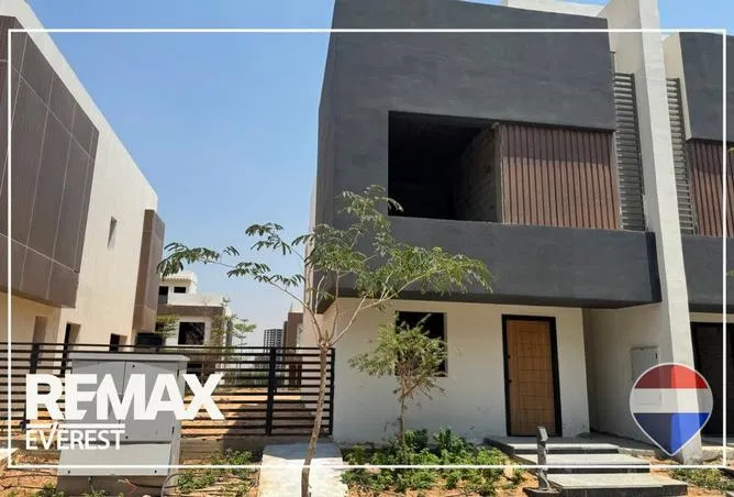 4-bedroom townhouse 215 m² for sale in O West