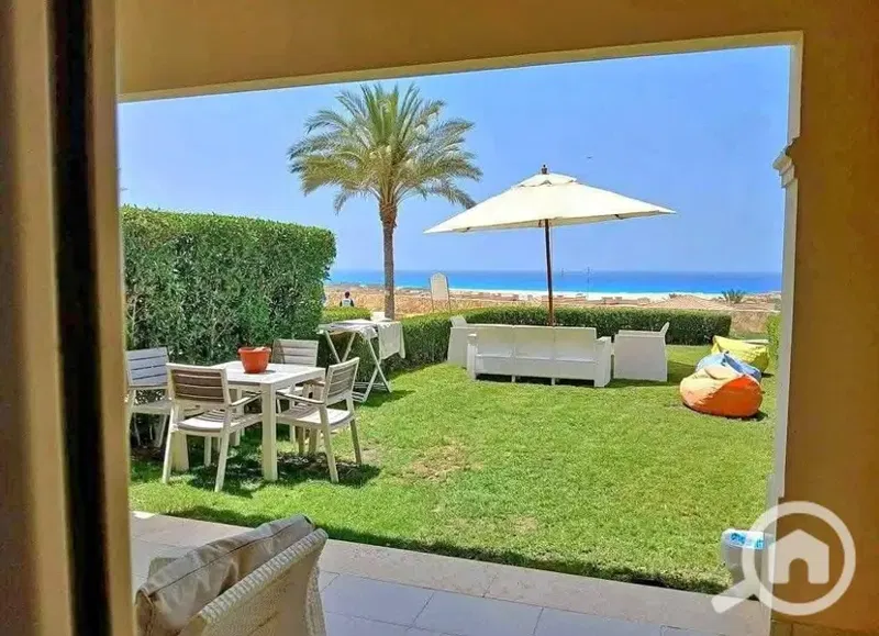 For sale: Fully finished chalet with a sea view in Sadaf Village, North Coast. Prime location, just minutes away from Bianchi and Marassi.