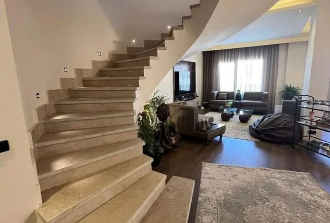 5-bedroom villa 246 m² for sale in Talala , Talala