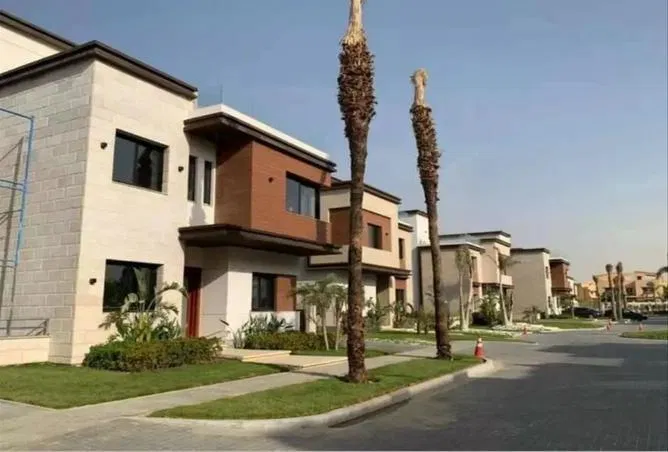 4-bedroom townhouse 174 m² for sale in Azzar 2