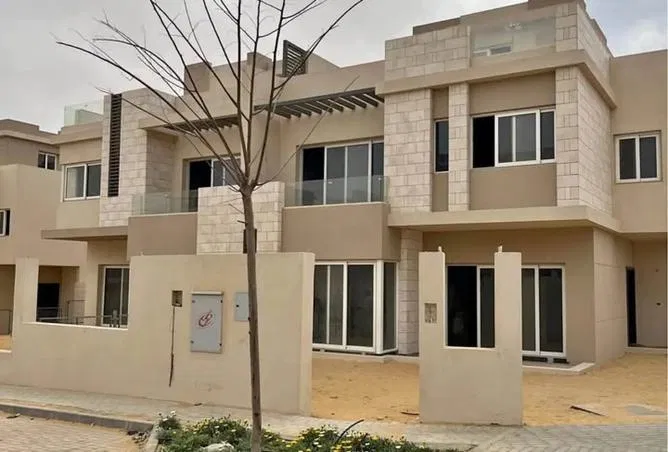3-bedroom villa 208 m² for sale in Tawny Hyde Park