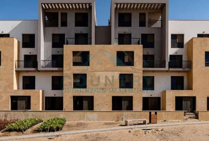 4-bedroom duplex 248 m² for sale in ZED East