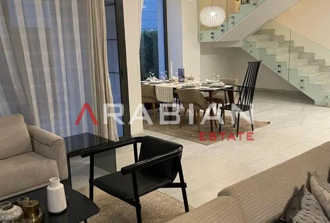 4-bedroom duplex 210 m² for sale in Mountain View iCity