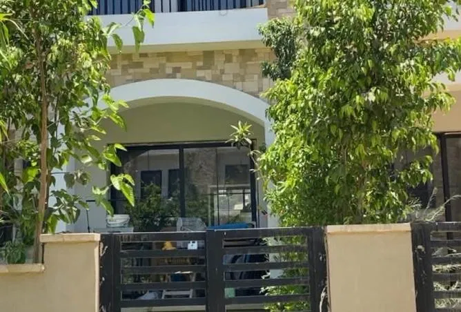 6-bedroom villa 265 m² for sale in The MarQ Gardens