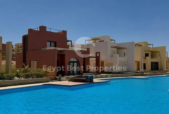 تاون هاوس 3 غرف 220 م² للبيع في Mangroovy Residence
