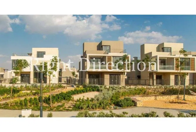 5-bedroom villa 285 m² for sale in SODIC East