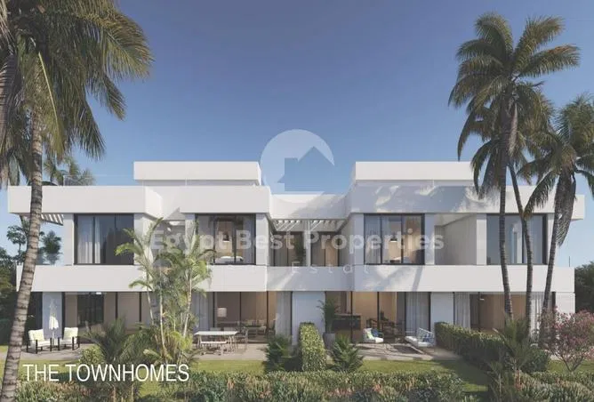 3-bedroom townhouse 210 m² for sale in June