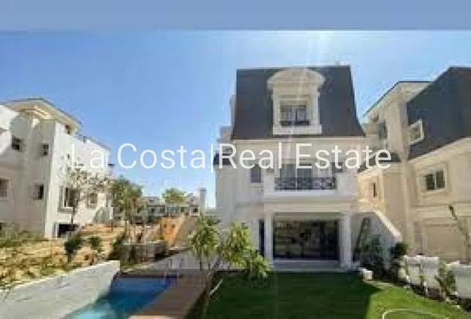 4-bedroom twin house 380 m² for sale in Mountain View Chill Out Park