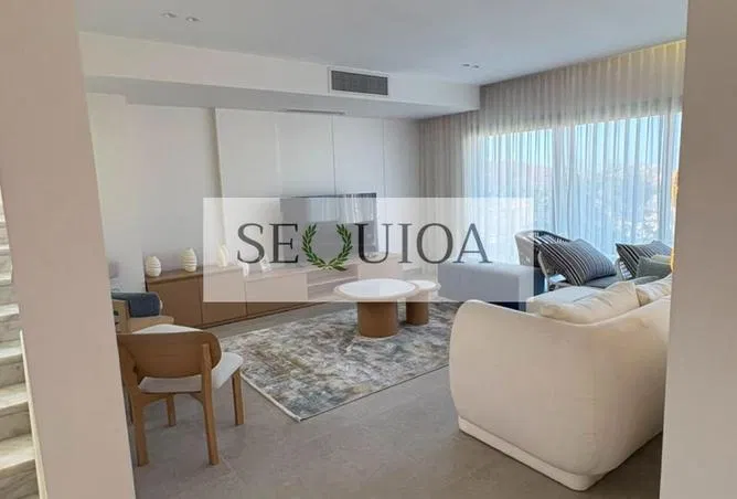 5-bedroom villa 220 m² for sale in Mar Bay