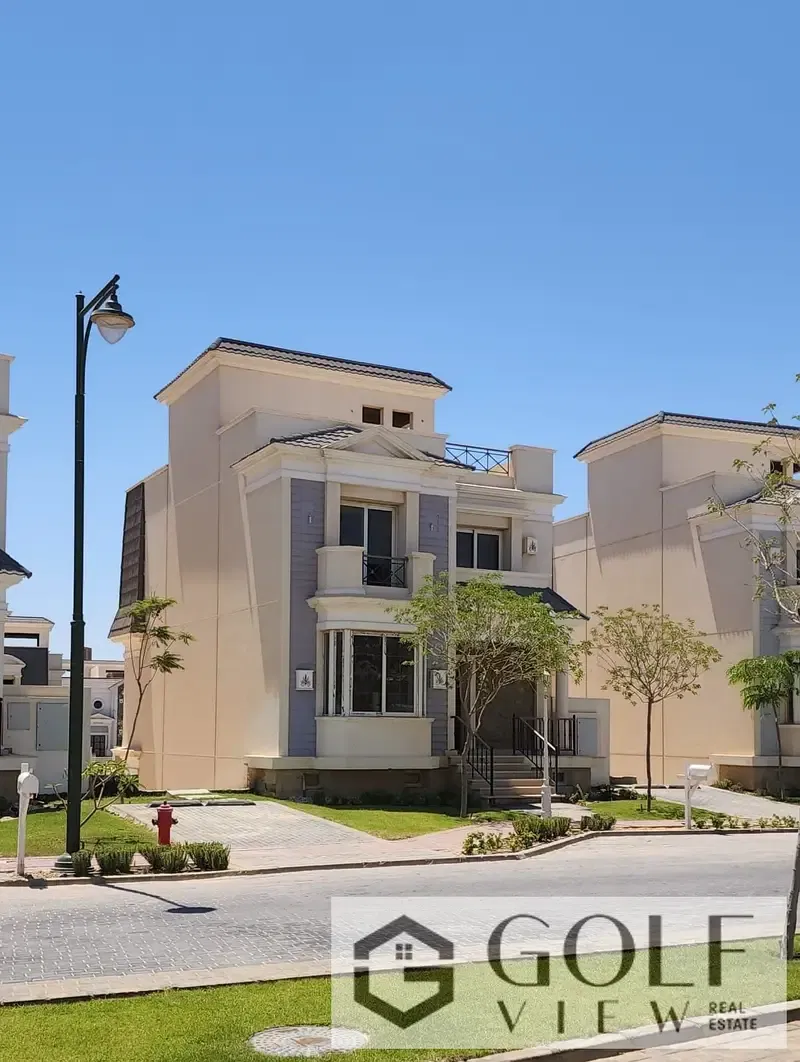 A golden opportunity for a quick sale: a 205 sq m middle villa (townhouse) with a double view in Mountain View Chillout Park. Unfinished, immediate oc