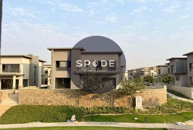 6-bedroom villa 485 m² for sale in Swan Lake Residence