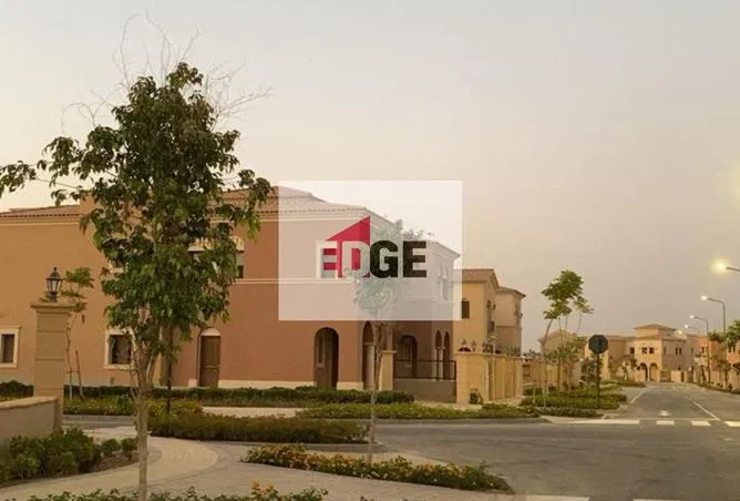 3-bedroom villa 303 m² for sale in City Gate
