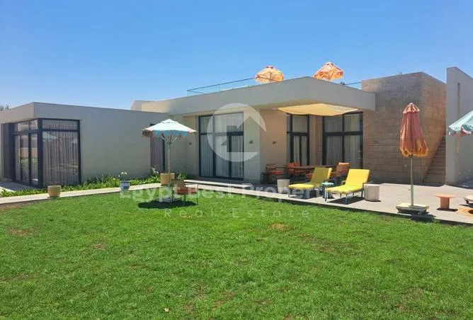 4-bedroom villa 210 m² for sale in Caesar