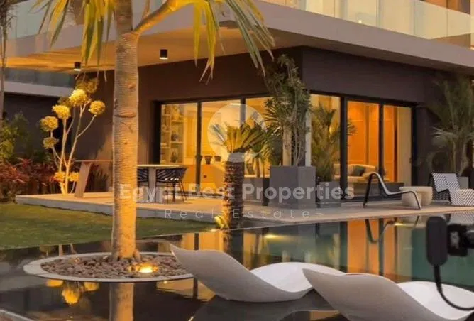 4-bedroom villa 340 m² for sale in Eastown