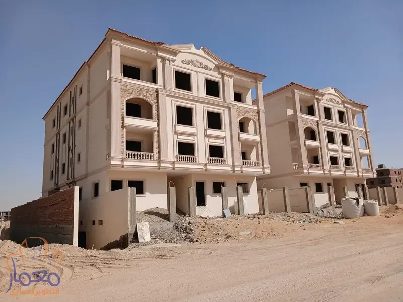 apartment ofr sale 195m ready to move first district beit al watan 5th settlement new cairo