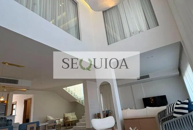 7-bedroom villa 350 m² for sale in Mar Bay