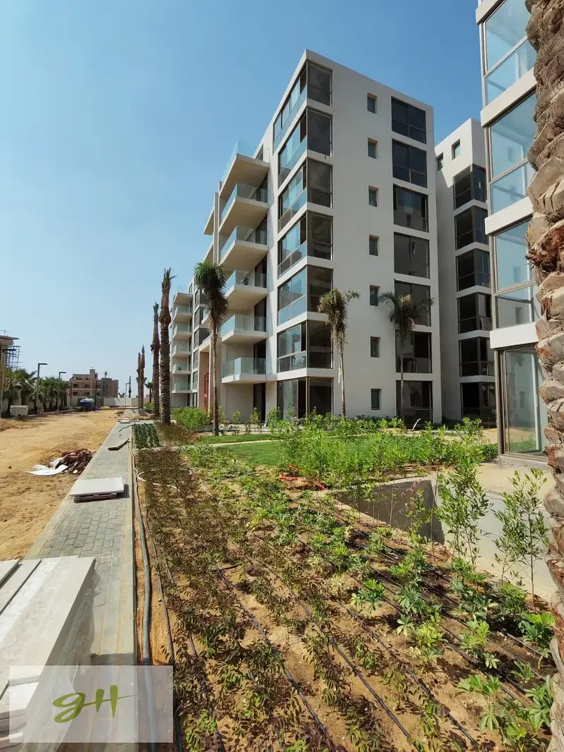 Ready to move Apartment for sale Best Price Include Maintenance in Lake View Residence 2 New Cairo