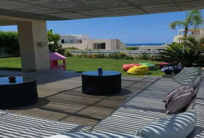 2-bedroom chalet 89 m² for sale in Cali Coast