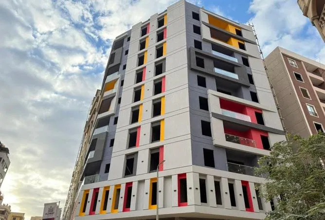 3-bedroom apartment 145 m² for sale in Al Hadaba Al Wosta