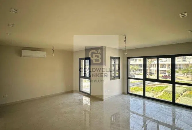 3-bedroom apartment 212 m² for sale in Villette