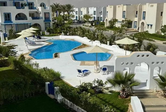 شاليه غرفتين 85 م² للبيع في Skala Mountain View Ras El Hikma