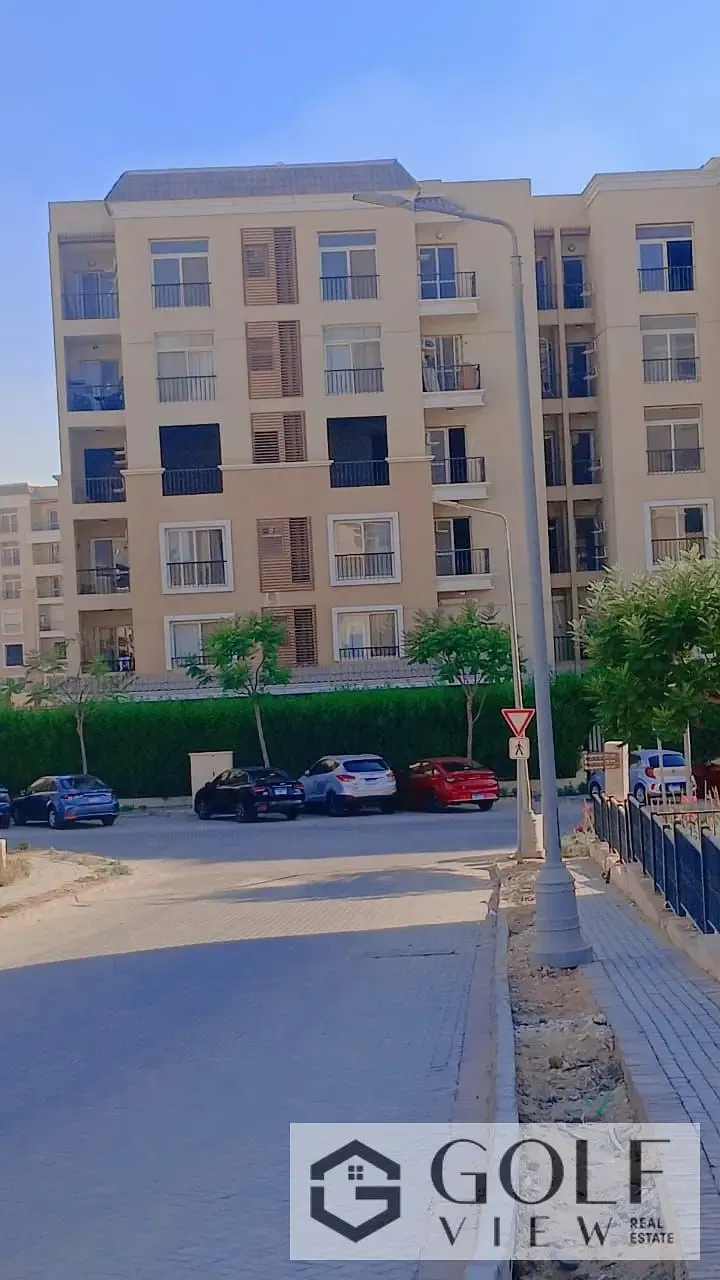 Opportunity to buy: Resale, lowest price, 212 m² duplex in Saray Al-Mustaqbal City, Fifth Settlement—one of the best projects in City of Egypt. Immedi