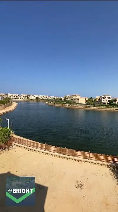 Unbelievable Offer! villa 220m - 4bedrooms - direct on lagoon - very low price in marassi north coast