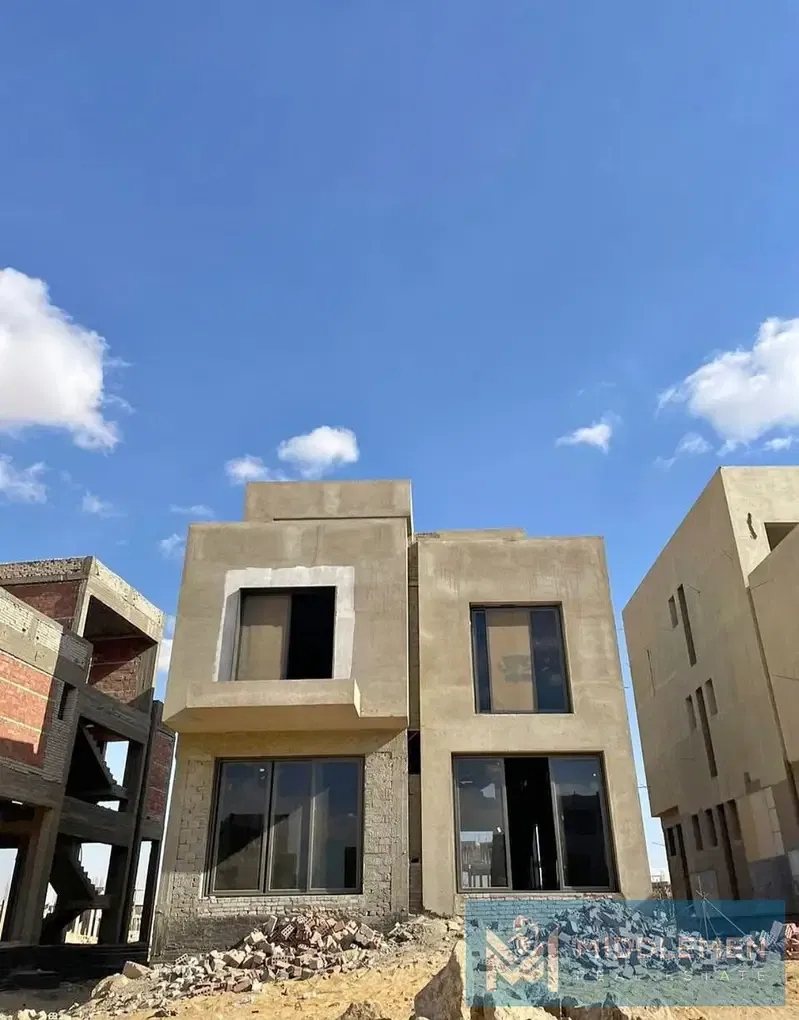 Signature Villa for Sale 390m Prime Location Near 90 Street Installments in Stei8ht New Cairo