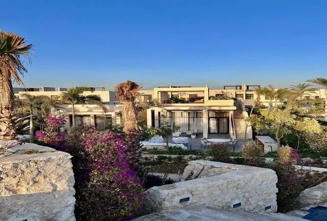 4-bedroom villa 336 m² for sale in O West