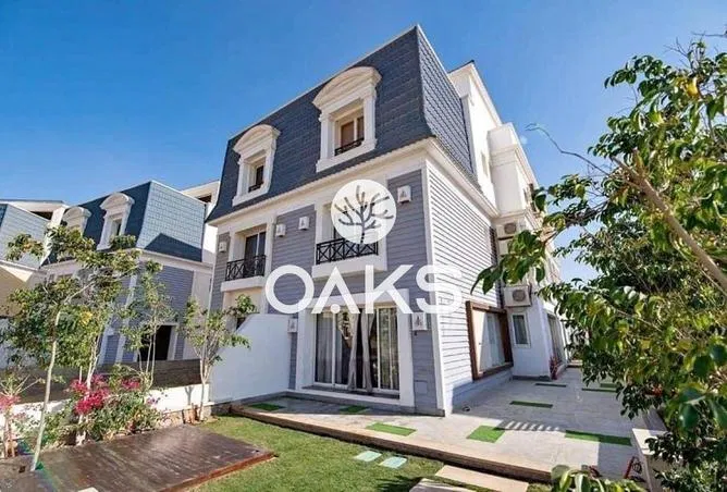 4-bedroom villa 235 m² for sale in Mountain View 1.1