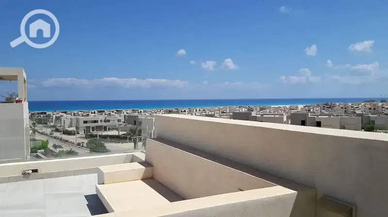 Resale chalet for sale at the lowest price in Hacienda Waters, 114 m, double view overlooking the lagoon, from the direct owner.