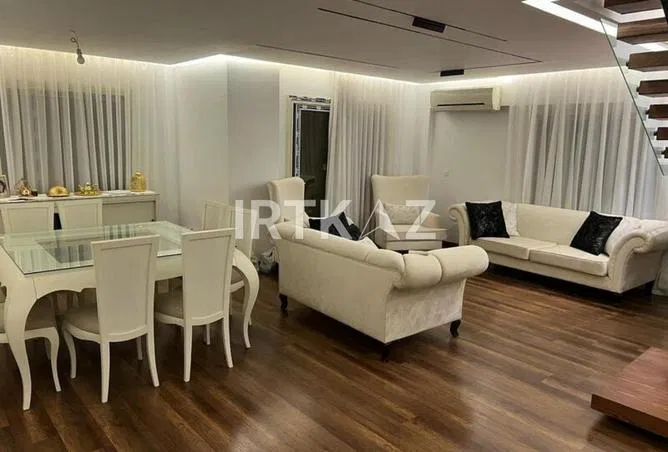 بنتهاوس 4 غرف 220 م² للبيع في ستون ريزيدنس، Stone Residence
