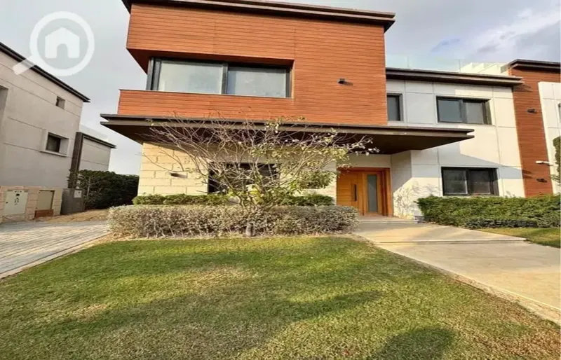 Villa for sale in Azzar Compound, Fifth Settlement - Prime Location just minutes away from the American University in Cairo (AUC) and El Teseen Street
