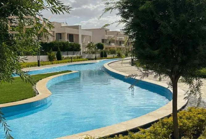 4-bedroom villa 245 m² for sale in Lake West , Lake West