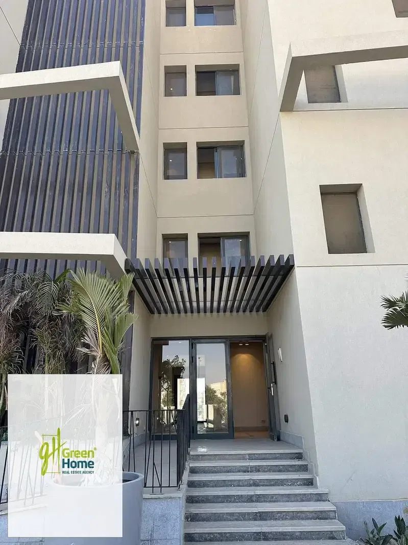 Penthouse for immediate delivery, fully finished with A/C units and a landscape view, for sale at SODIC Villette (V-Residences), New Cairo.
